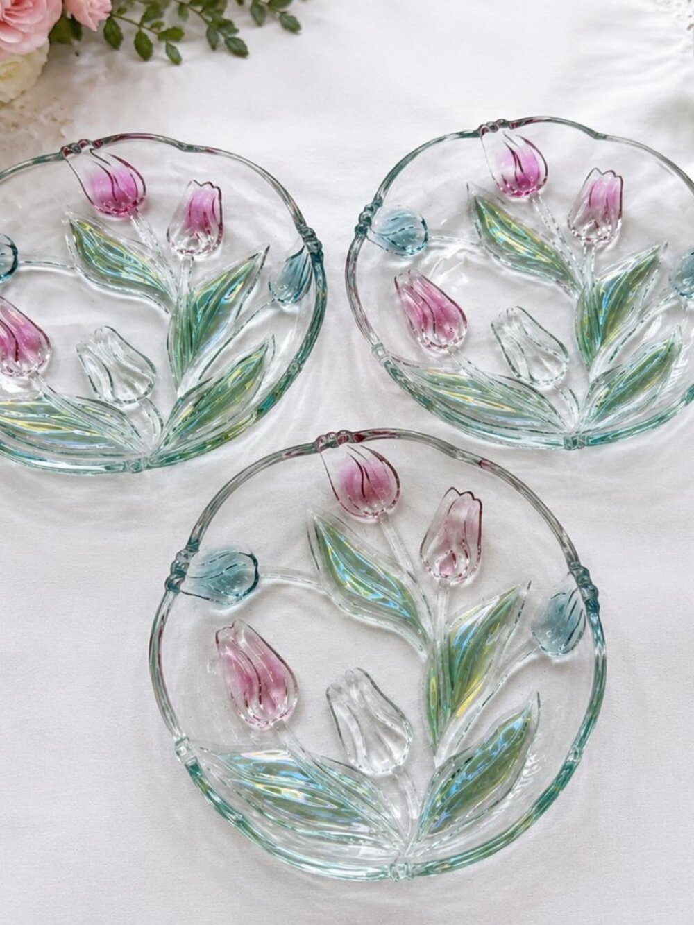 Mikasa Tivoli 3D Crystal Tulip Plates Set of 3 Pink Blue Green 7 in.